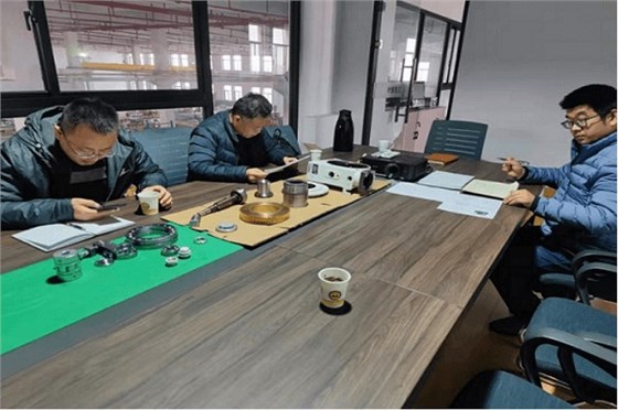 艾思捷技術(shù)會(huì)議進(jìn)行中.jpg 艾思捷技術(shù)會(huì)議進(jìn)行中.jpg