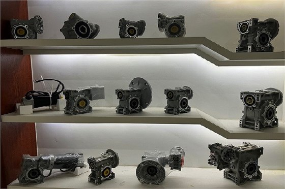 上海艾思捷RV蝸輪蝸桿減速機各類安裝方式.jpg 上海艾思捷RV蝸輪蝸桿減速機各類安裝方式.jpg