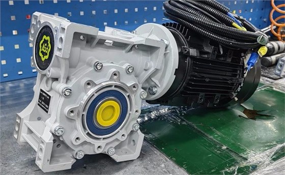 艾思捷RV減速機(jī)配48V直流無刷電機(jī)的好處.jpg 艾思捷RV減速機(jī)配48V直流無刷電機(jī)的好處.jpg